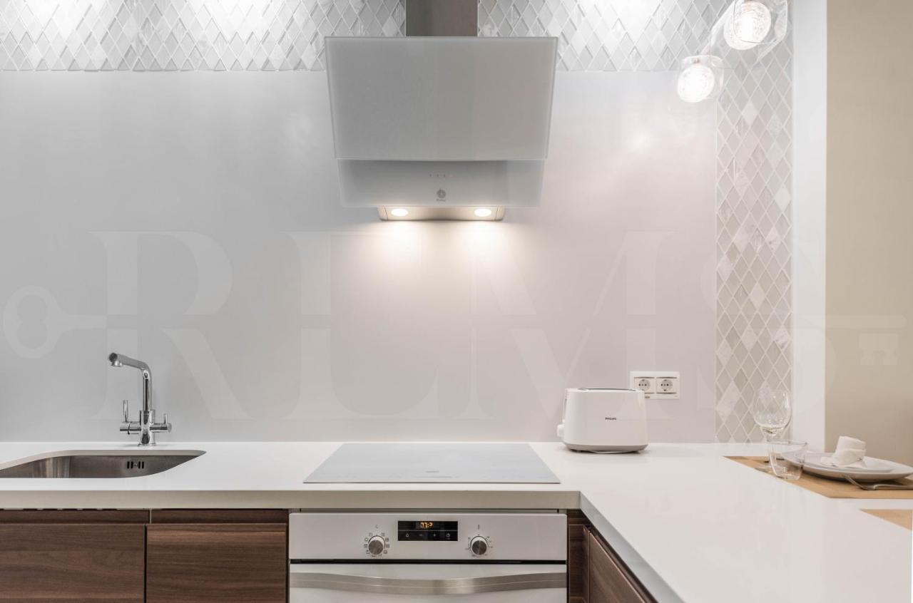 Stylish Studio Near Plaza De La Merced - Center Малага Экстерьер фото